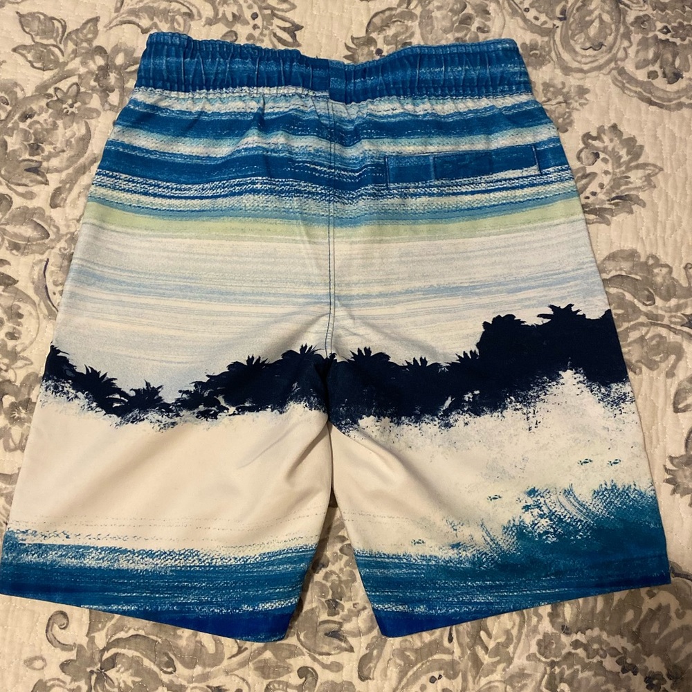 Short - Picture 2 of 5